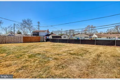 19 Dewberry Lane, Levittown, PA 19055 - Photo 5