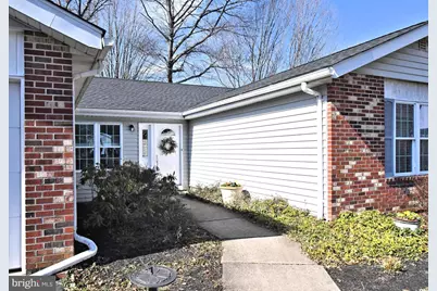 25 S Lancaster Lane, Newtown, PA 18940 - Photo 3