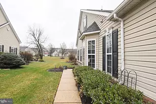 215 Dorchester Dr, Sellersville, PA 18960 - Photo 3