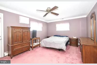 8 Summer Lane, Levittown, PA 19055 - Photo 25