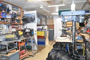 8 Summer Ln, Levittown, PA 19055 - Photo 27