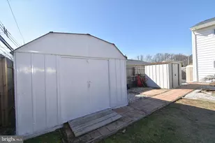 8 Summer Ln, Levittown, PA 19055 - Photo 43