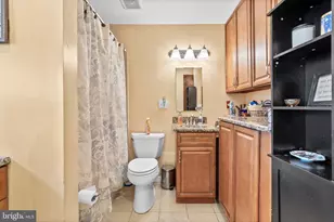 58 Nearwood Ln, Levittown, PA 19054 - Photo 15