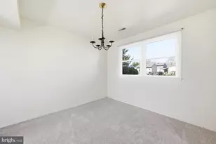 11 Maplewood Dr, Levittown, PA 19056 - Photo 13