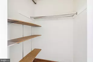 11 Maplewood Dr, Levittown, PA 19056 - Photo 9