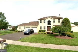 621 Nicole Dr, Southampton, PA 18966 - Photo 1