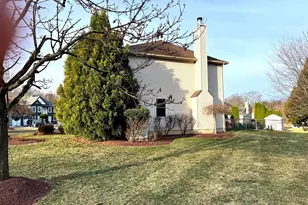 621 Nicole Dr, Southampton, PA 18966 - Photo 3