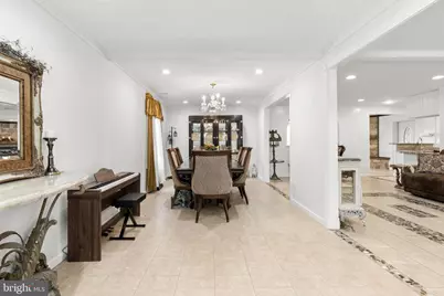 608 E Pine Street, Feasterville-Trevose, PA 19053 - Photo 7