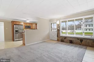 820 Auburn Rd, Fairless Hills, PA 19030 - Photo 7