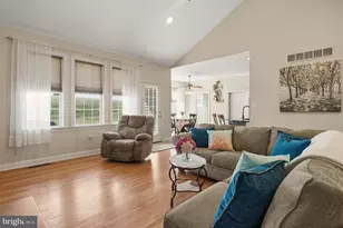 1525 Gateway Dr, Quakertown, PA 18951 - Photo 5