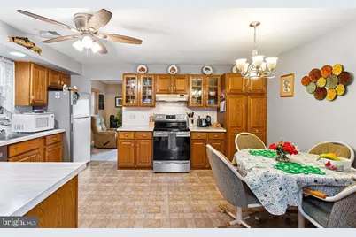 131 Lebbie Lane, Fairless Hills, PA 19030 - Photo 7