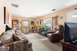 131 Lebbie Ln, Fairless Hills, PA 19030 - Photo 15