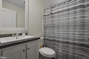 398 Laurel Run Dr, Quakertown, PA 18951 - Photo 15