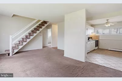 52 Inland Road, Levittown, PA 19057 - Photo 9