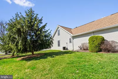 80 Avenrowe Court, Fairless Hills, PA 19030 - Photo 27