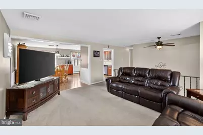 66 Henry Avenue, Feasterville-Trevose, PA 19053 - Photo 9