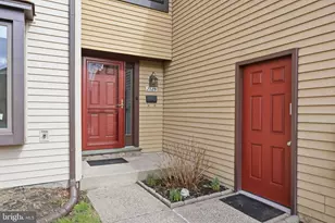 2125 Weybridge Commons, Holland, PA 18966 - Photo 3