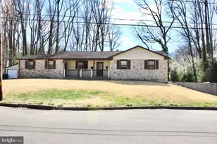 174 Hershel St, Feasterville-Trevose, PA 19053 - Photo 3