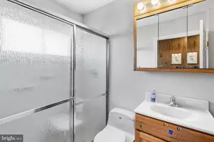 198 Northpark Dr, Levittown, PA 19054 - Photo 5