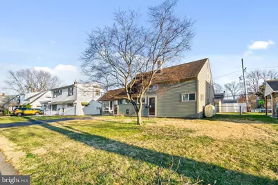 198 Northpark Drive, Levittown, PA 19054 - Photo 3