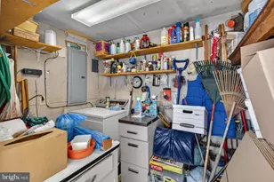 2 Silver Birch Ln, Levittown, PA 19055 - Photo 33