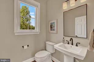 111 Pinewood Cir, New Hope, PA 18938 - Photo 15