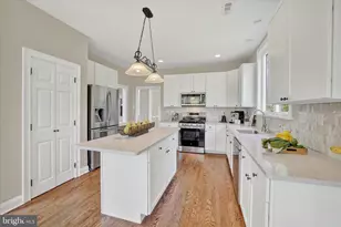 111 Pinewood Cir, New Hope, PA 18938 - Photo 21