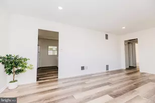 252 N Olds Blvd, Fairless Hills, PA 19030 - Photo 7