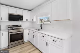 64 Ruby Ln, Levittown, PA 19055 - Photo 3