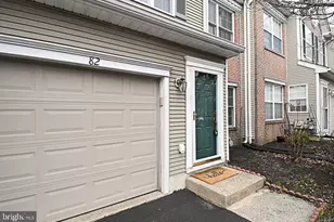 82 Honey Locust Ln, Newtown, PA 18940 - Photo 3