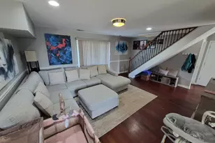 45 Coral Ln, Levittown, PA 19055 - Photo 5