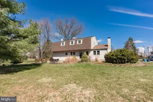 28 W Hillcrest Ave, Chalfont, PA 18914 - Photo 9