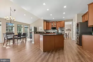 135 Equestrian Ct, Perkasie, PA 18944 - Photo 13