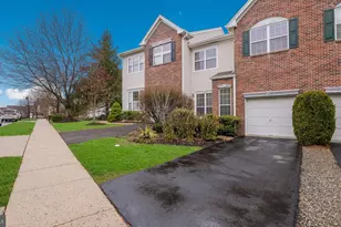 12 Heritage Hills Dr, Washington Crossing, PA 18977 - Photo 3