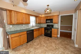 449 Cedar Ave, Feasterville-Trevose, PA 19053 - Photo 9