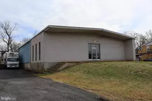 15 W Thatcher Rd, Quakertown, PA 18951 - Photo 1