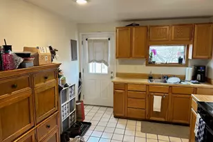 152/154 N Main St, Chalfont, PA 18914 - Photo 7