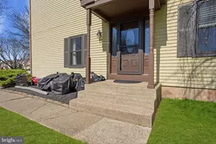 127 Parkview Way, Newtown, PA 18940 - Photo 5