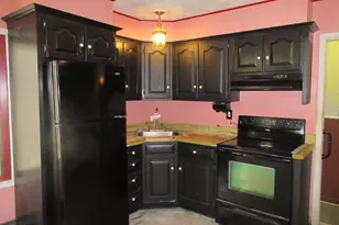 63 Maple Ln, Levittown, PA 19054 - Photo 7