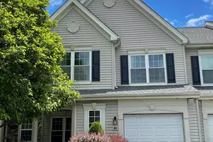 202 Oaktree, Warminster, PA 18974 - Photo 1