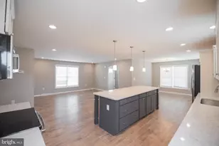 85 Waterford Ln, Sellersville, PA 18960 - Photo 9