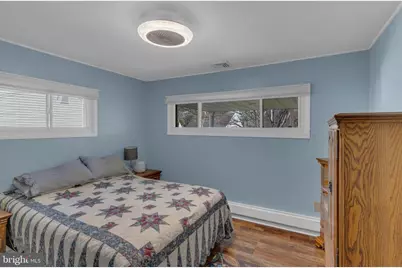 233 Kenwood Drive S, Levittown, PA 19055 - Photo 9