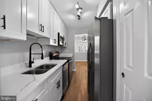 9 E Ridge Mews, Newtown, PA 18940 - Photo 3