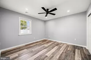 34 Shepherd Ln, Levittown, PA 19055 - Photo 15