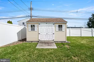 34 Shepherd Ln, Levittown, PA 19055 - Photo 21