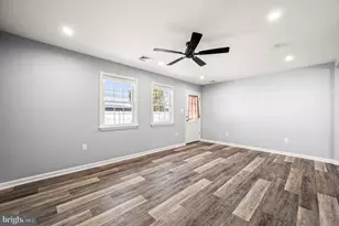 34 Shepherd Ln, Levittown, PA 19055 - Photo 11