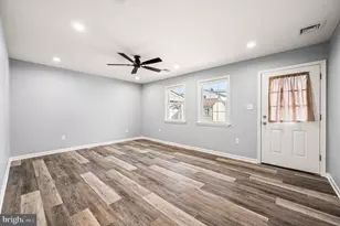 34 Shepherd Ln, Levittown, PA 19055 - Photo 9