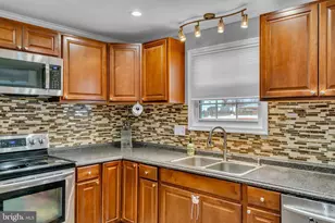 608 Arlington Rd, Fairless Hills, PA 19030 - Photo 9