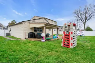 608 Arlington Rd, Fairless Hills, PA 19030 - Photo 21