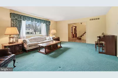 71 Briarwood Drive, Holland, PA 18966 - Photo 7